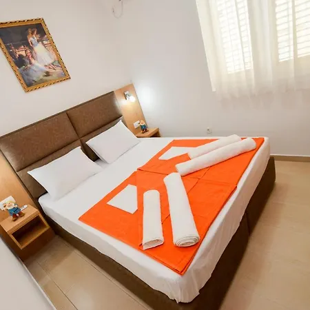 Apartment Ivanovic *
