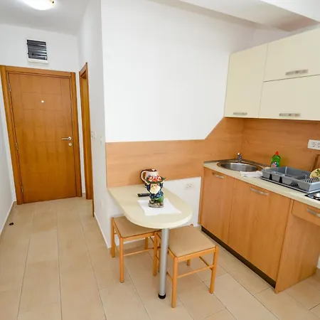 Ivanovic Apartment *